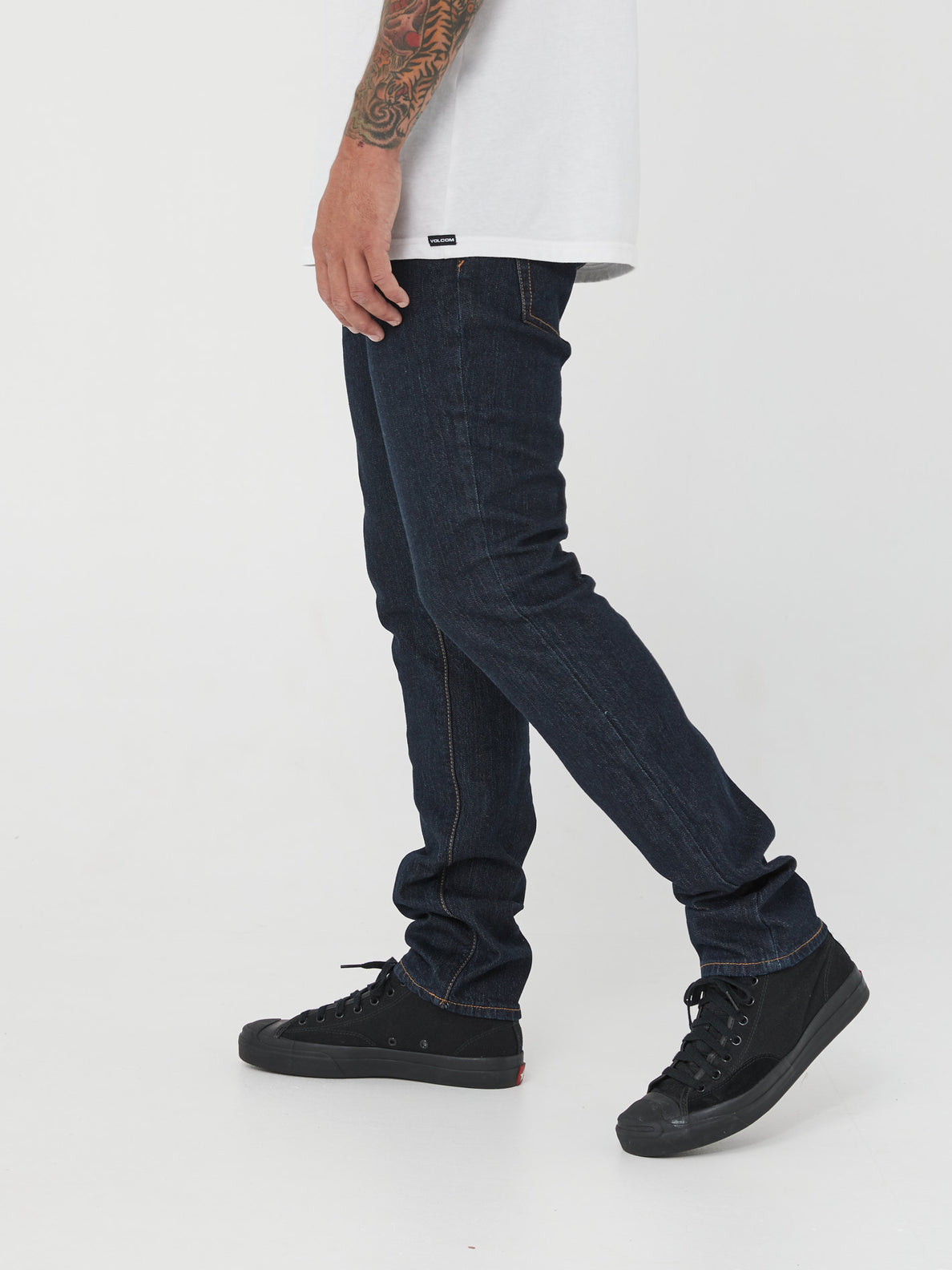 V 2x4 Skinny Modern Fit Jeans - RINSE